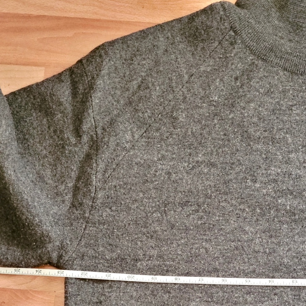 Dkny Wool Turtle Neck Pullover / Sweater - image 8